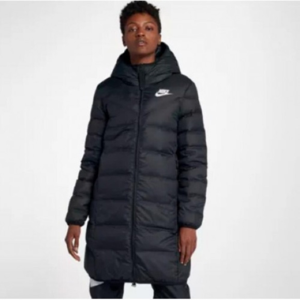 Nike Women’s Long Reversible Black and White Down Puffer Coat XS